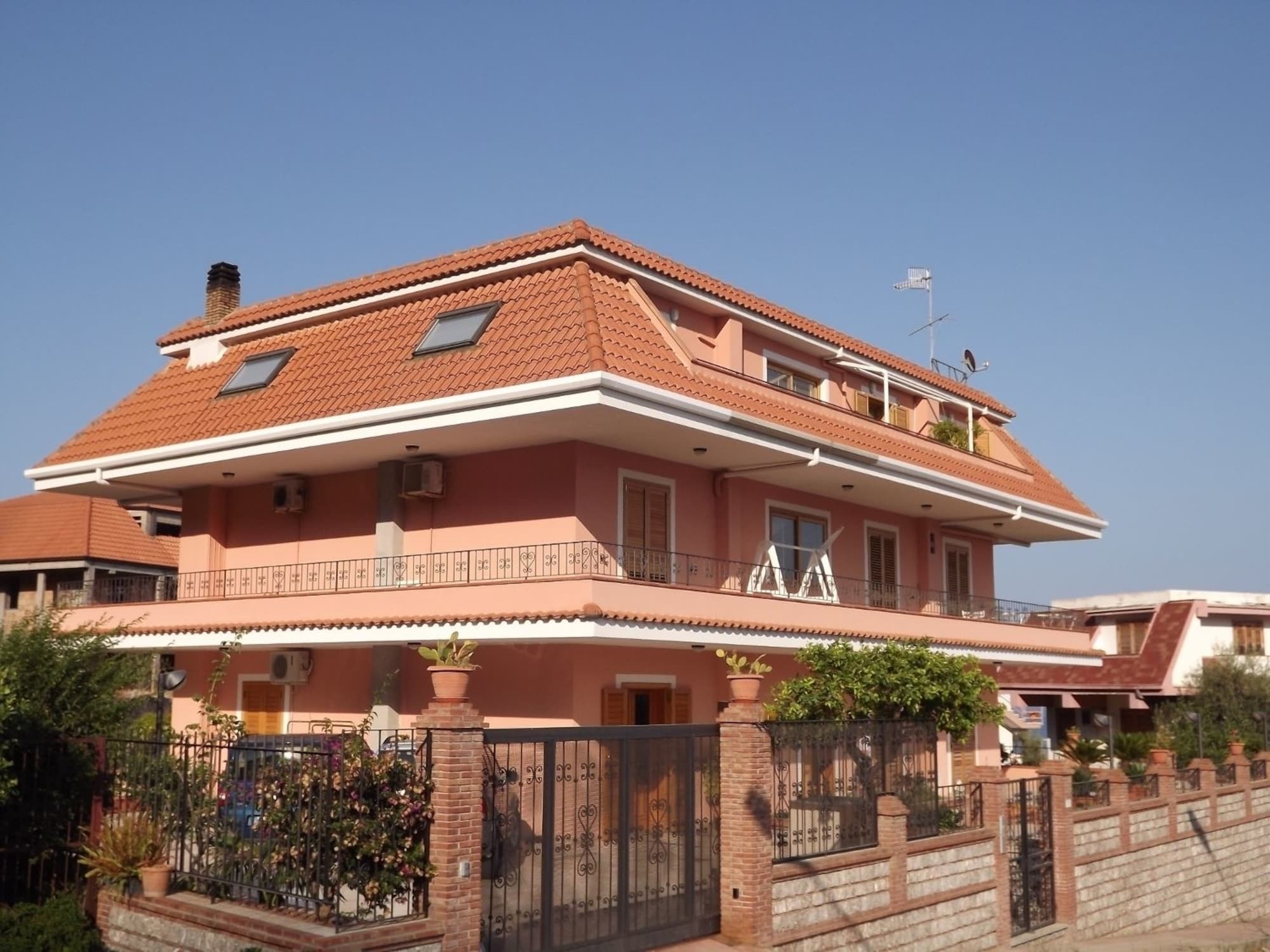 Villa Jovanna Letojanni Buitenkant foto